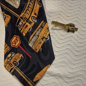 Mens FRATELLO Handmade Necktie, "School Bus Theme" W Vintage School Bus Tie Clip